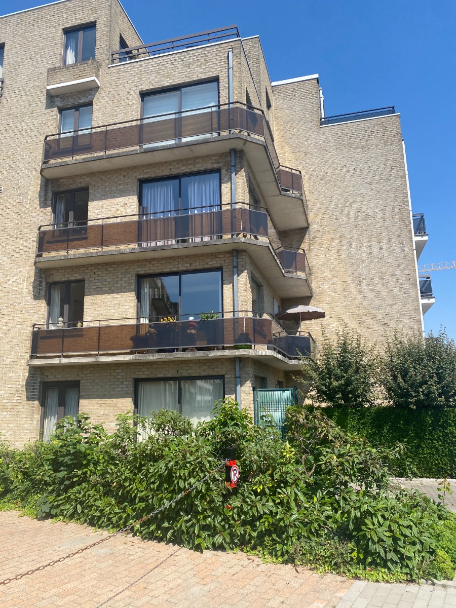 Apartment (100 m²) 2 bedrooms, balcony & carport in Waregem Rented ERA